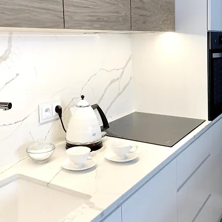 アパート Zlota Luxury ワルシャワ