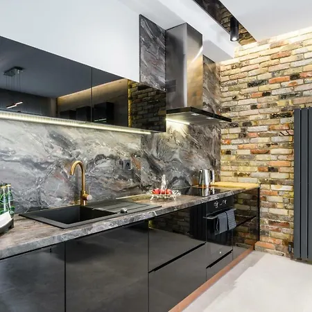 Daire Zlota Luxury Varşova
