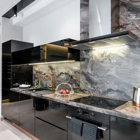 Zlota Luxury Daire Varşova