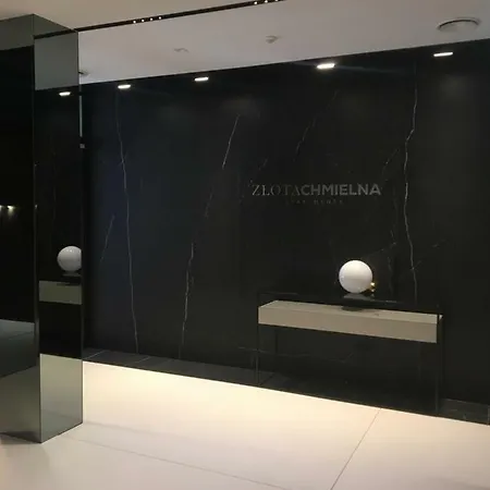 Zlota Luxury * Varşova