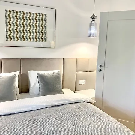 Apartment Zlota Luxury Warschau