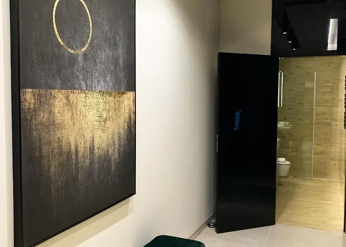 Zlota Luxury Apartment