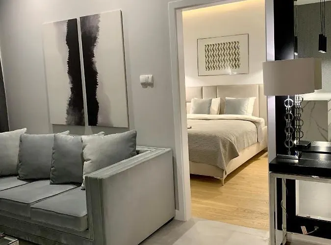 Zlota Luxury Apartment Warsaw