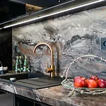 Zlota Luxury * Varşova