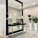 Zlota Luxury Daire Varşova