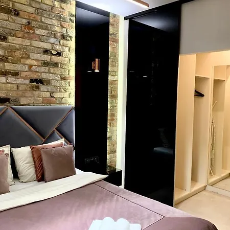 Zlota Luxury وارسو